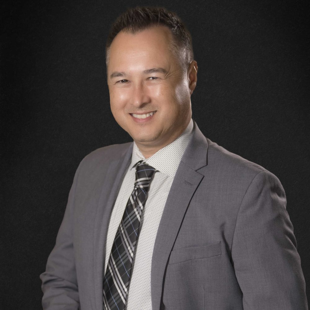 AR8I6355-blackbackground